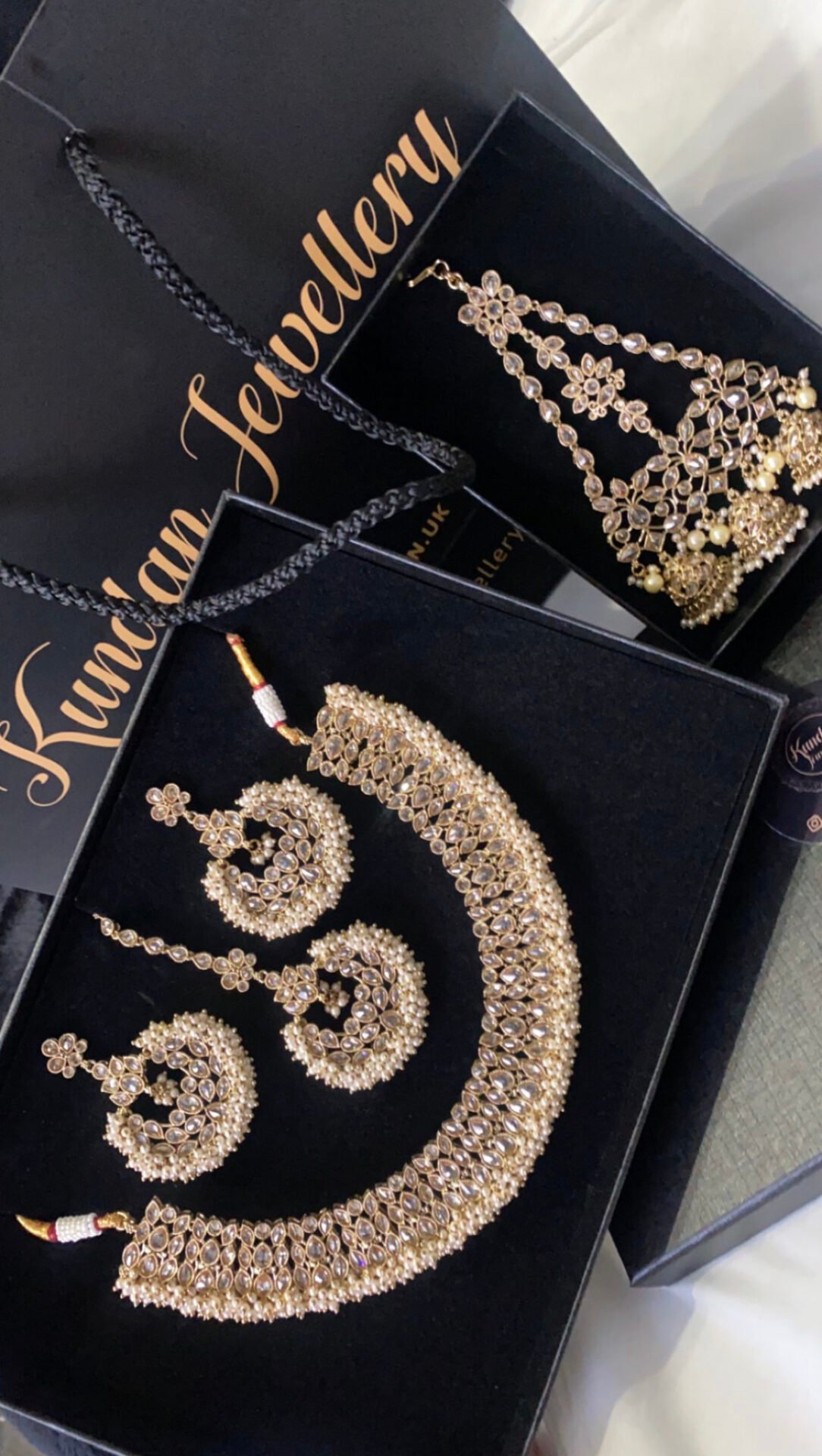 Wedding jewellery set