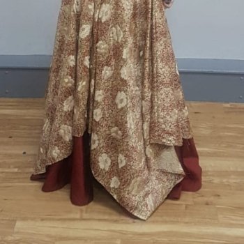 Red- Cream Floral Outfit